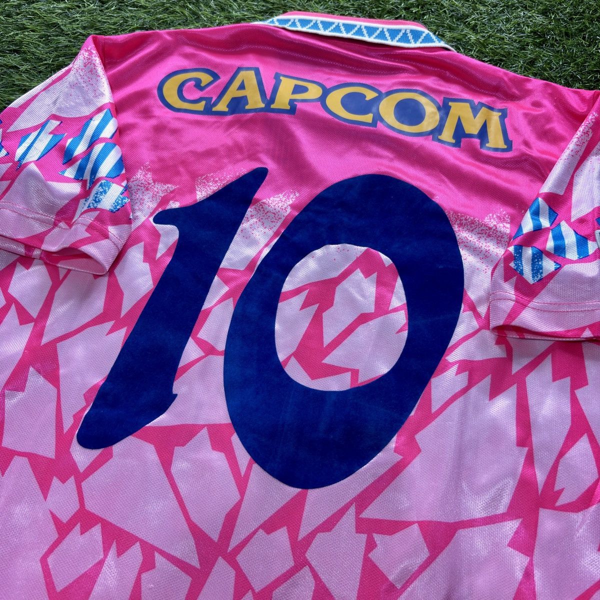 Mizuno Cerezo Osaka Home 1996 Marquinhos #10 Soccer Jersey Size US M / EU 48-50 / 2 - 8 Thumbnail