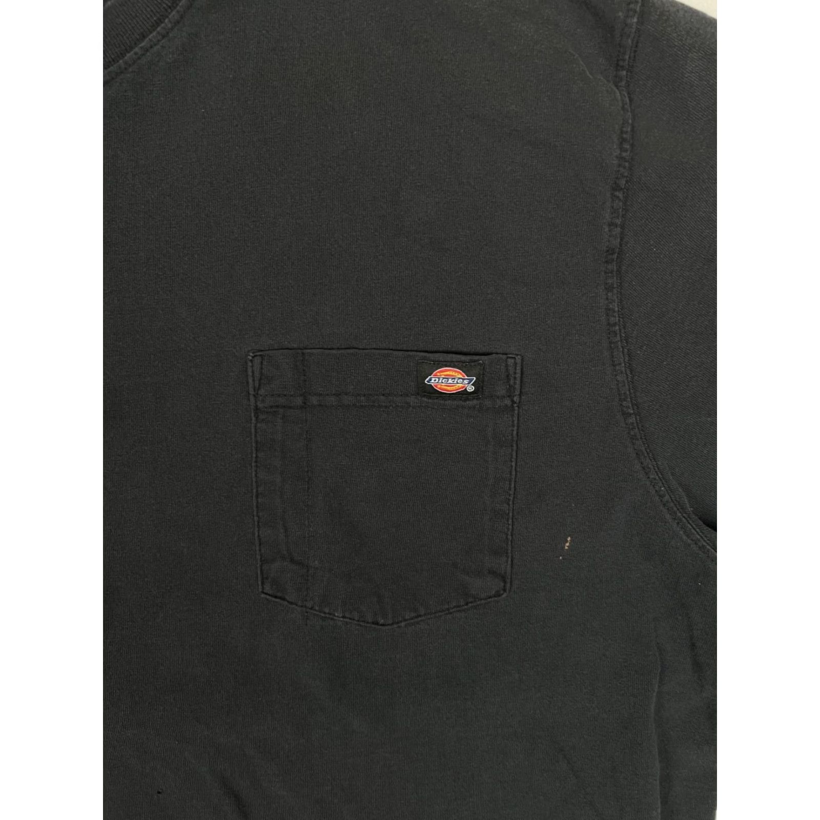 Dickies VINTAGE Dickies Black Pocket T-Shirt 2XL Mens Short Sleeve Crew Neck Cotton Grunge 90s Pockets Stained faded Tears Size US XXL / EU 58 / 5 - 2 Thumbnail