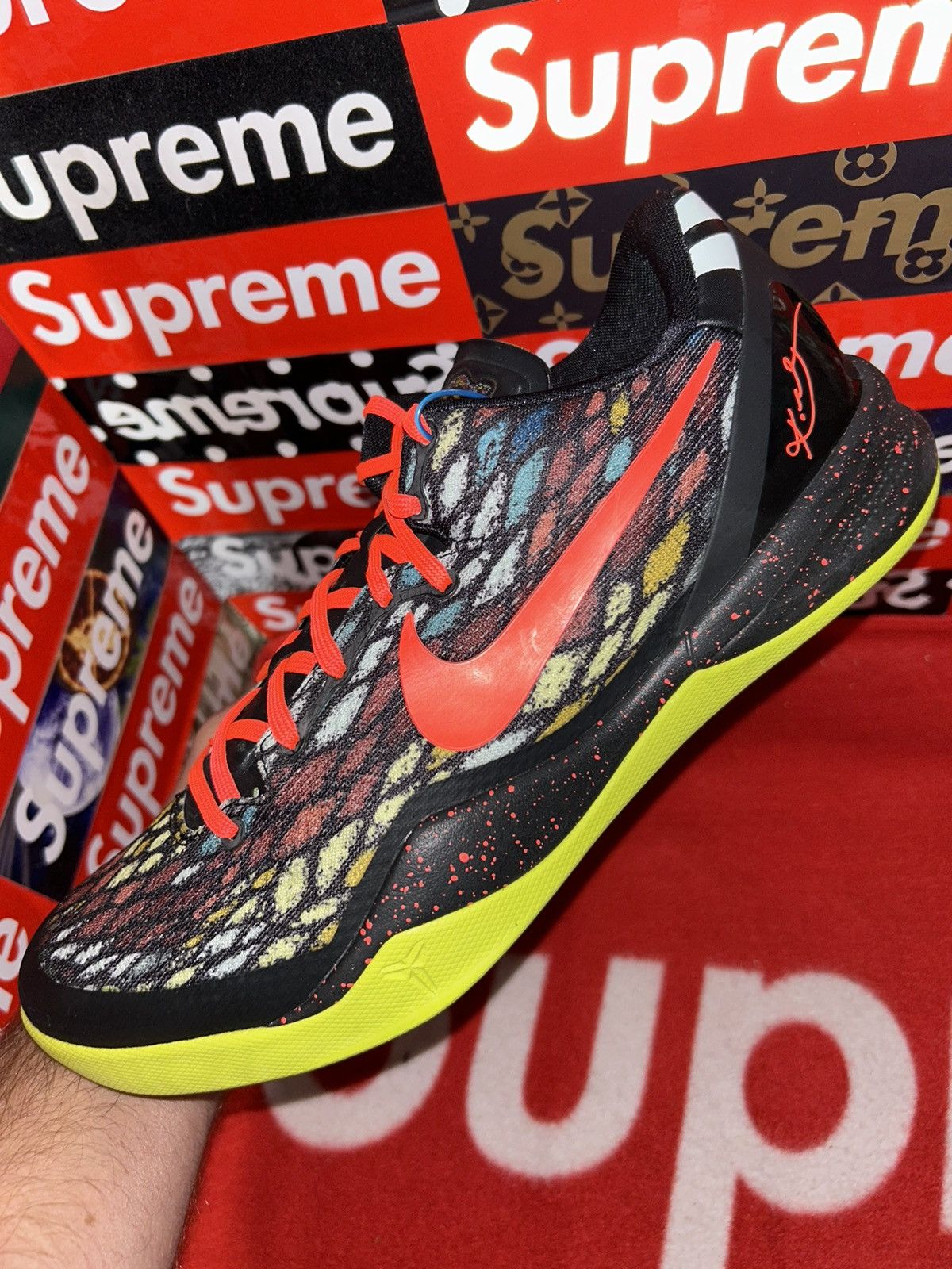 Nike Nike Kobe 8 GC 'Christmas' 555286-060 size 10 XDR WITH BOX Size US 10 / EU 43 - 7 Thumbnail