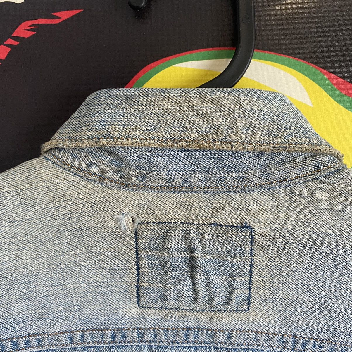 Edwin Vintage Edwin 80s-90s Washed Blue Distressed Denim Jacket Size US S / EU 44-46 / 1 - 14 Thumbnail
