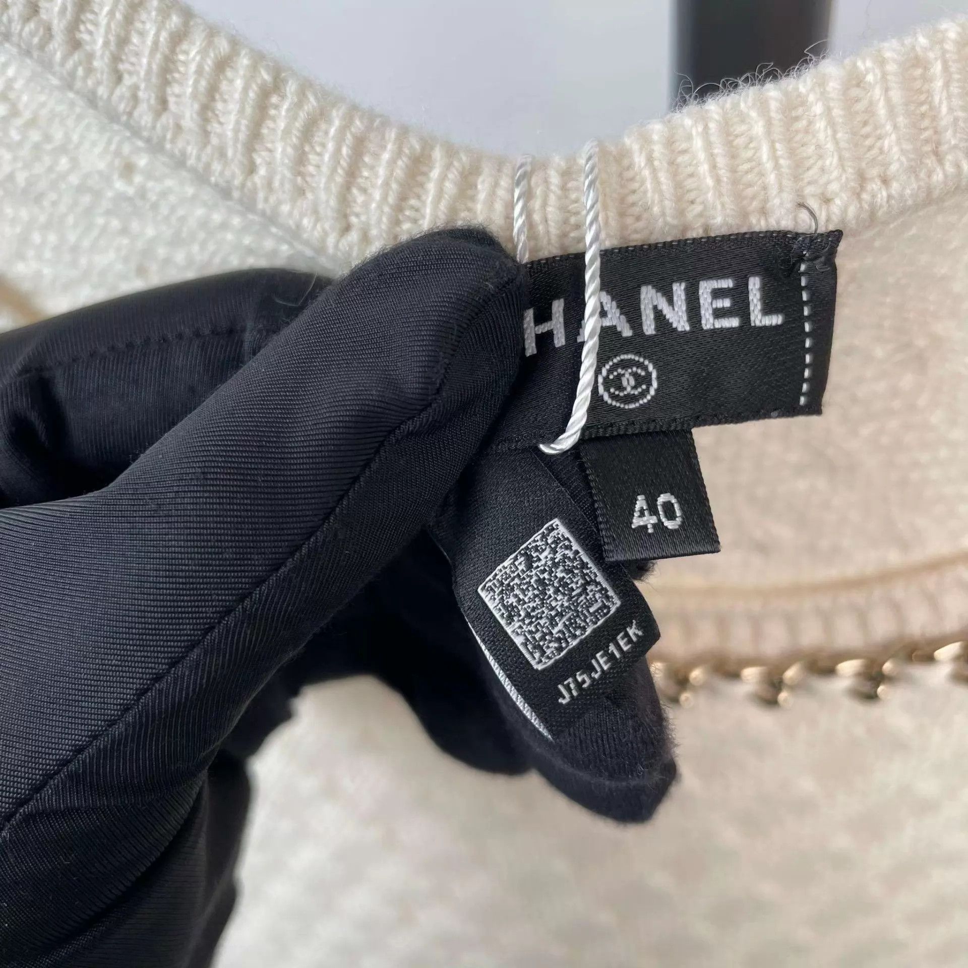Chanel CHANEL 23B Leather Chain Dress 95 New 40 Size M / US 6-8 / IT 42-44 - 4 Thumbnail