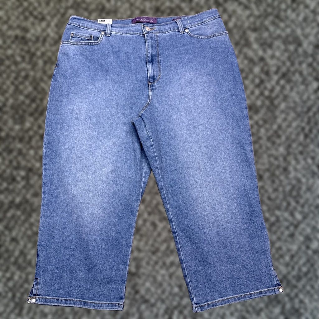 Gloria Vanderbilt Gloria Vanderbilt Amanda Capri Jeans 18 Regular High Rise Blue Denim Stretch 5-Pocket Womens Jeans Pants Capris Alex Amanda Model Vintage No Size 40" / US 18 - 1 Thumbnail