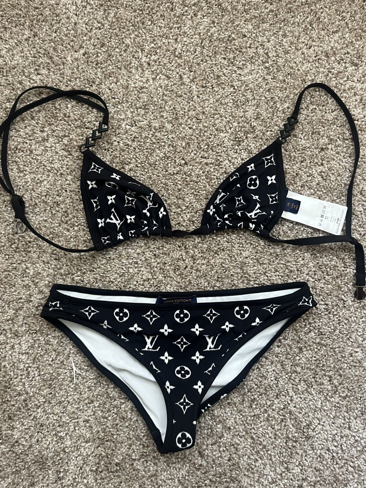Louis Vuitton Louis Vuitton bathing suit bikini Size XS / US 0-2 / IT 36-38 - 1 Thumbnail