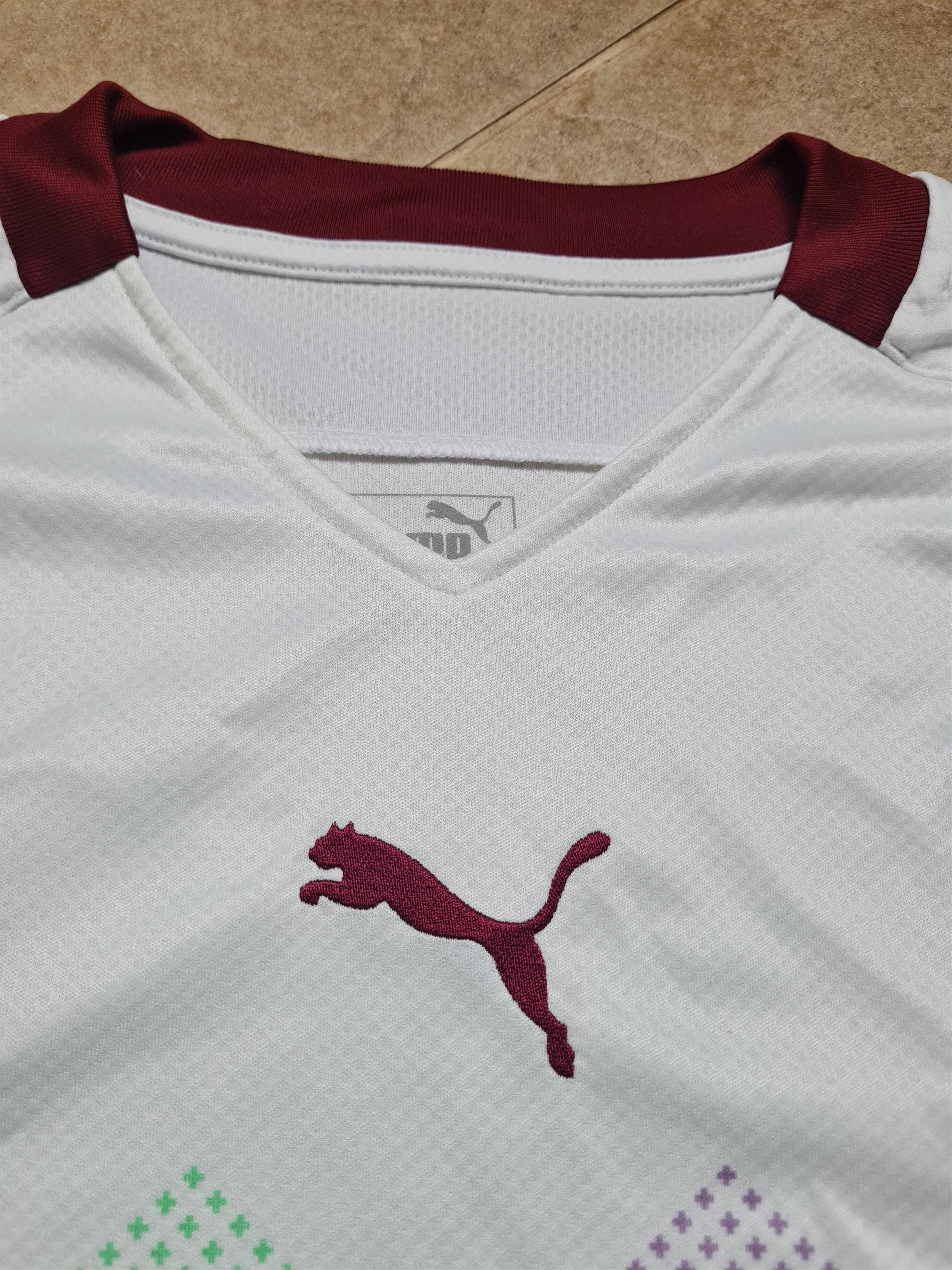 Puma SWITZERLAND 2020/2021 AWAY FOOTBALL SHIRT SOCCER JERSEY PUMA Size US XXL / EU 58 / 5 - 10 Thumbnail