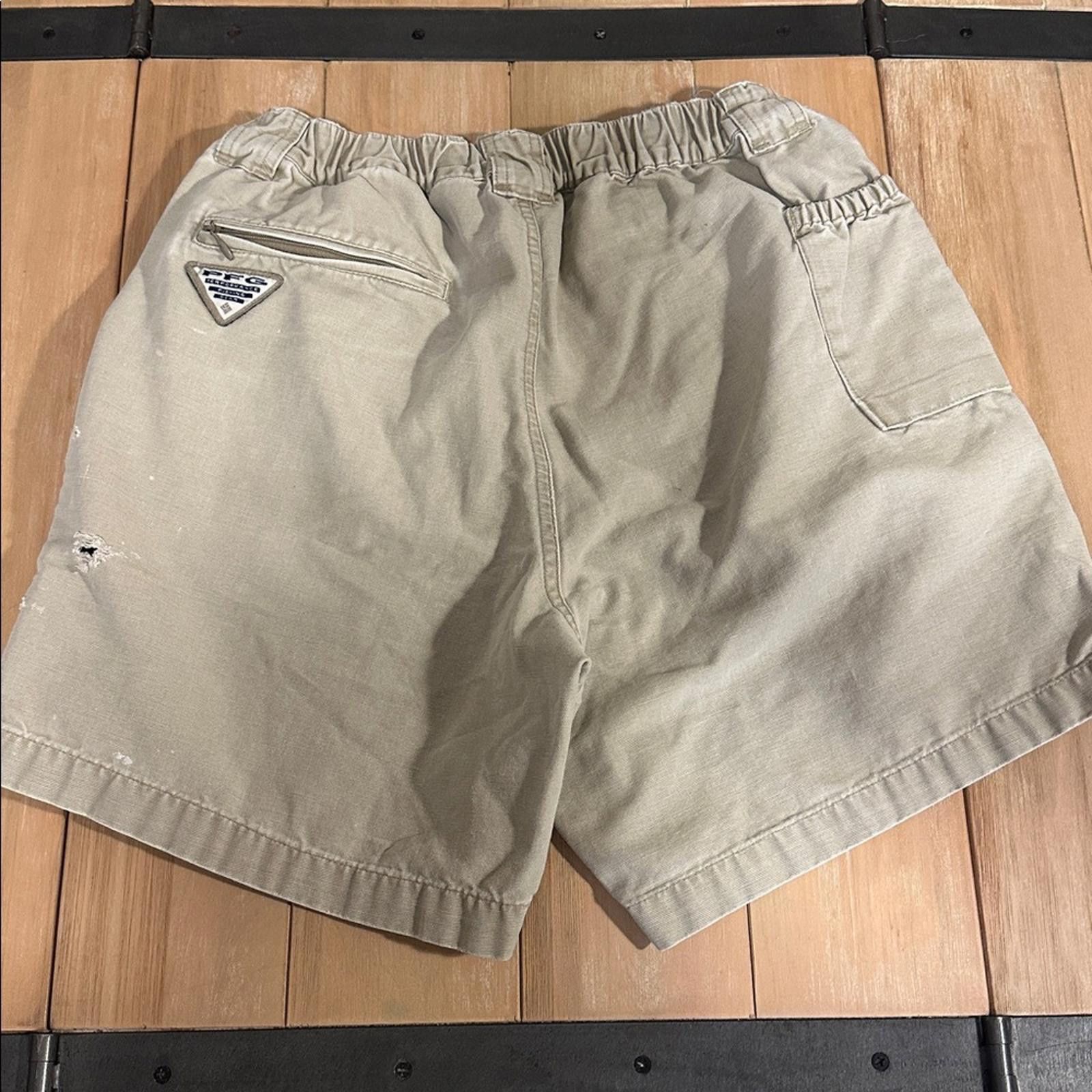 Columbia Columbia PFG Small Cargo Fishing Shorts Men’s Small Tan Size US 30 / EU 46 - 2 Thumbnail