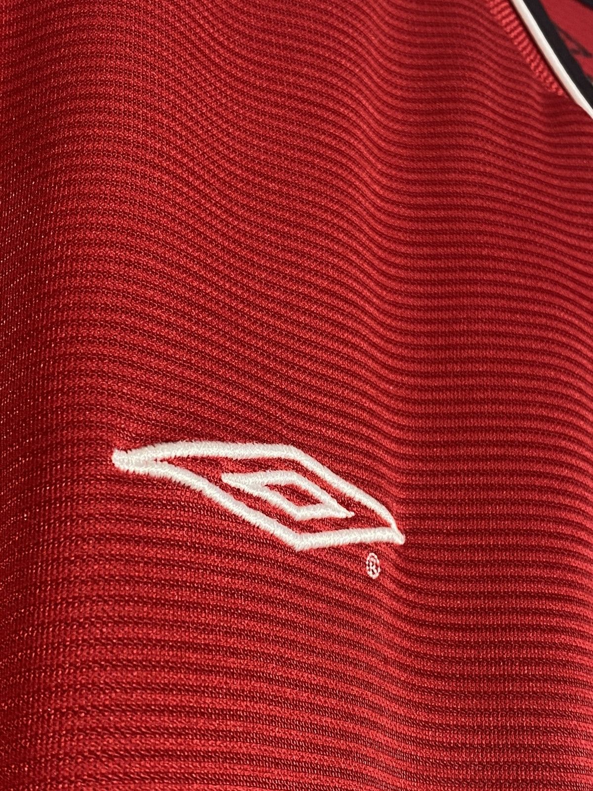 Umbro Vintage Umbro Manchester United Vodafone Retro Shirt Size US M / EU 48-50 / 2 - 8 Thumbnail