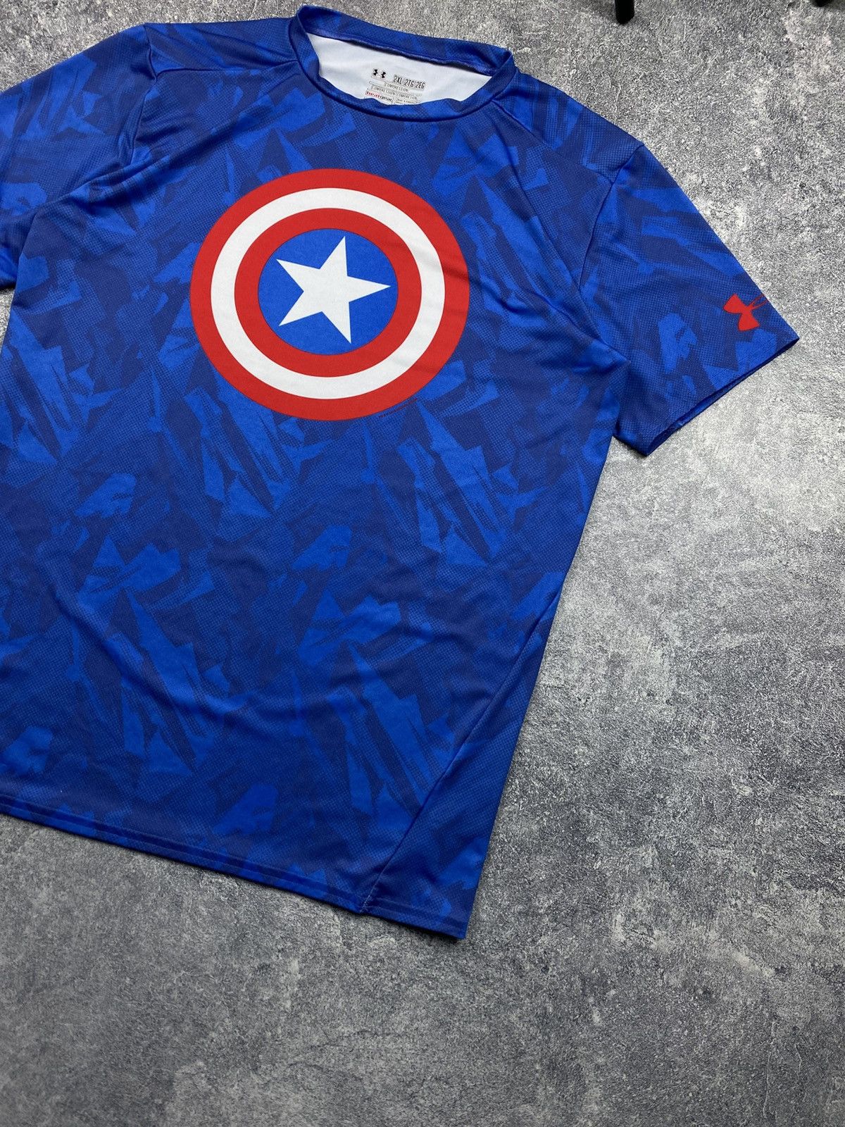 Disney × Marvel Comics × Under Armour Captain America Under Armour Compression shirt Size US XXL / EU 58 / 5 - 4 Thumbnail