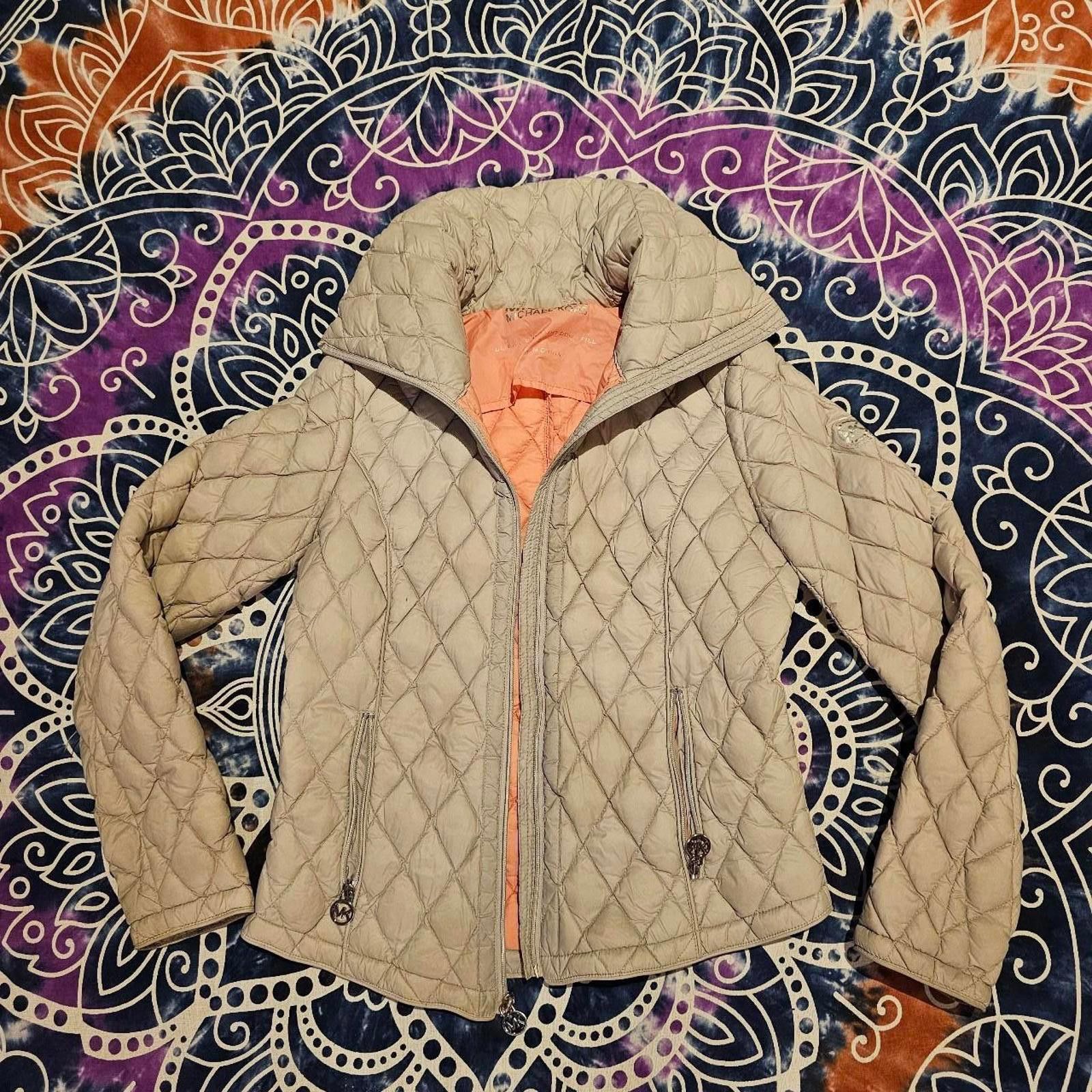 Michael Kors MICHAEL Kors Women's Tan Down Light Weight Jacket Size S / US 4 / IT 40 - 1 Thumbnail