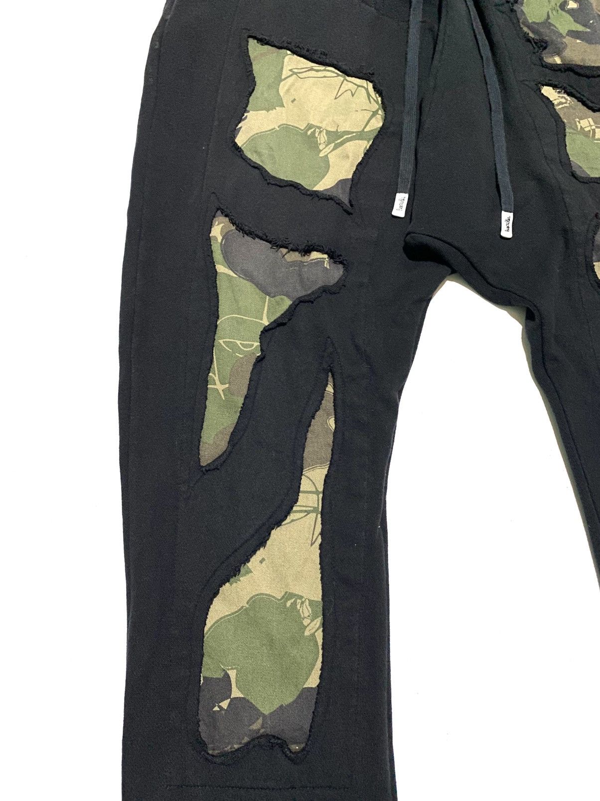 Haculla HACULLA DISTRESSED CAMO PUNK JOGGER PANTS Size US 32 / EU 48 - 2 Thumbnail
