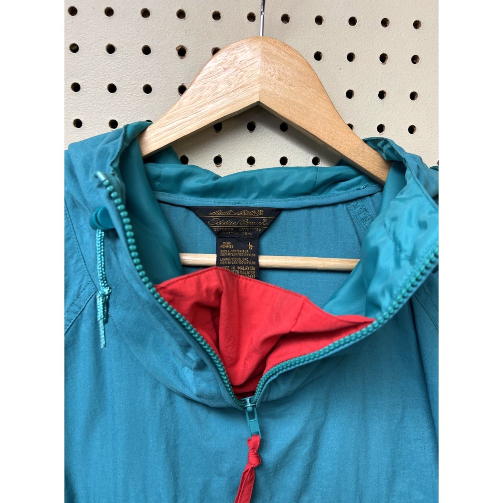 Eddie Bauer VINTAGE Eddie Bauer Mens L Green Nylon Windbreaker Jacket Hoodie 90s Pullover Windbreaker Size US L / EU 52-54 / 3 - 4 Thumbnail
