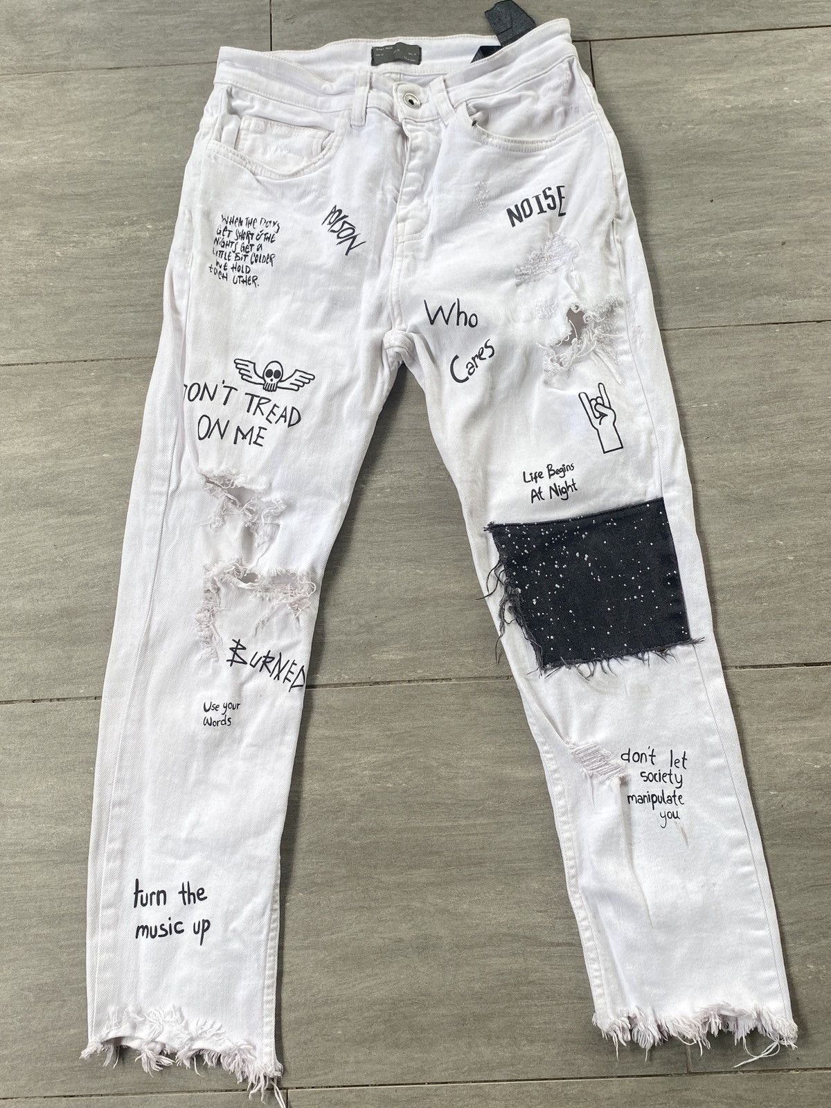 Zara 💥Zara Man Distressed Patch work and graffiti denim Pants Size 27" / US 4 / IT 40 - 2 Thumbnail