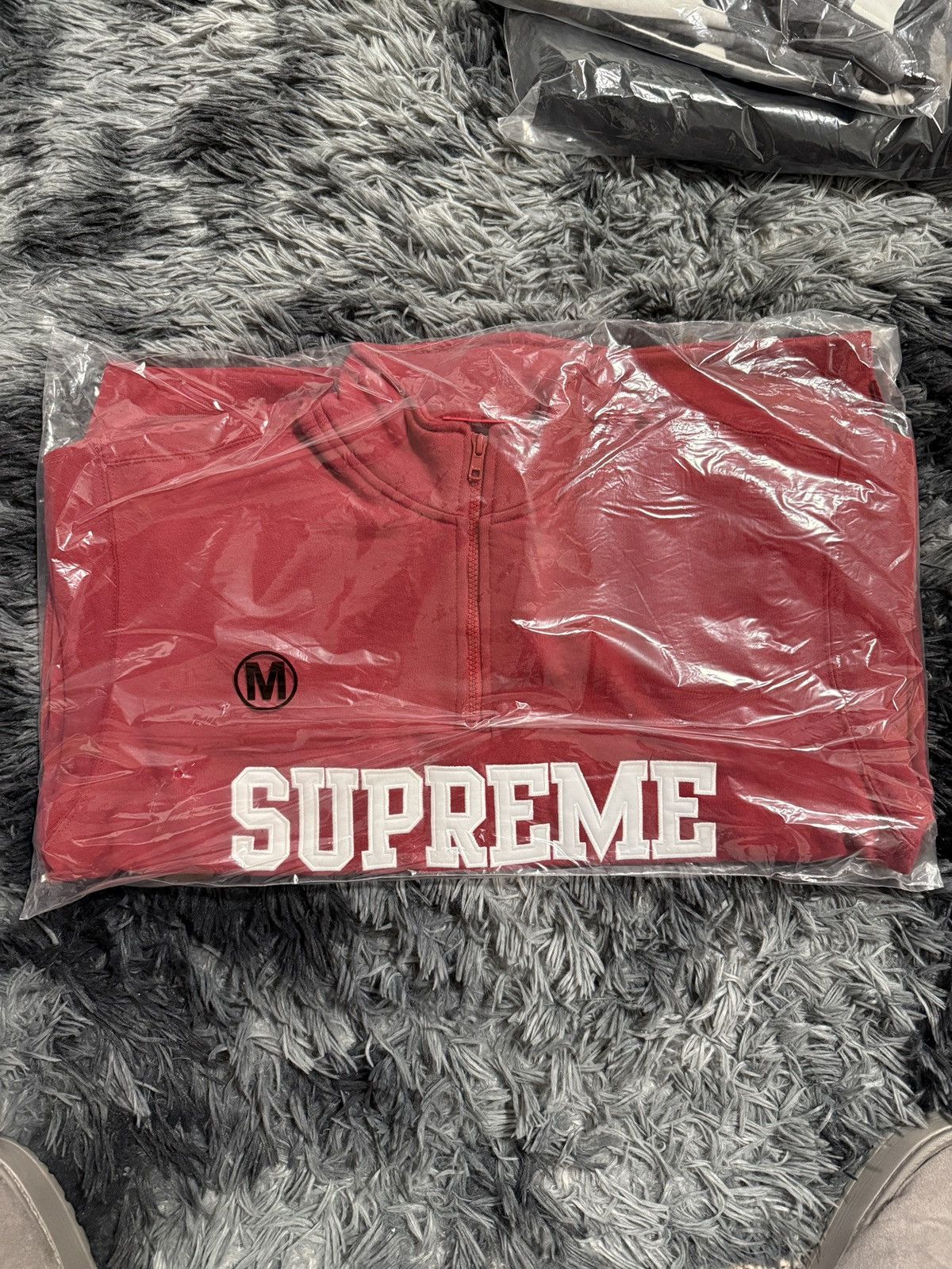 Supreme Supreme Shop Flag Quarter Zip JP Size US M / EU 48-50 / 2 - 2 Thumbnail
