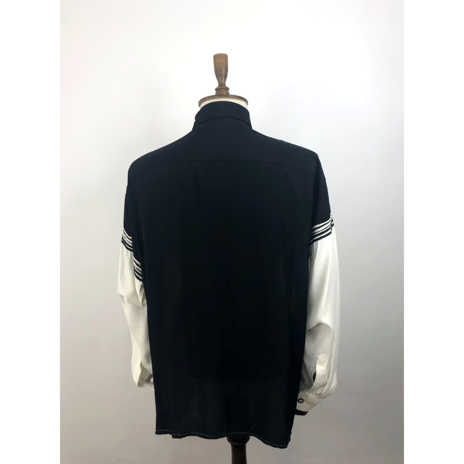 Vintage Maurice Emde Shirt Button-Up Men 5 Black Striped Viscose Regular Long Sleeve Collared Fall Spring Summer Weekender-Style Women? Size US S / EU 44-46 / 1 - 3 Thumbnail