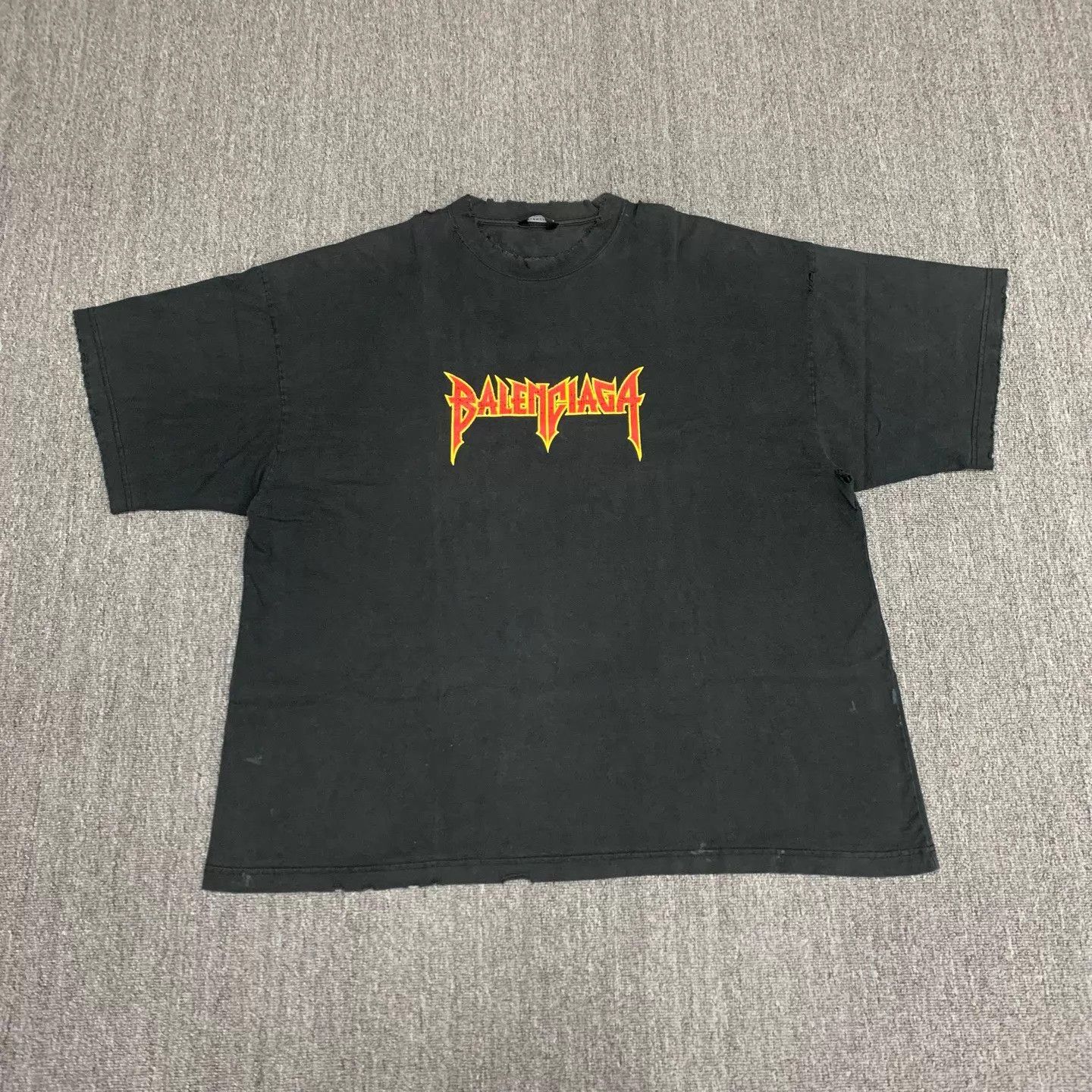 Balenciaga Balenciaga Black Flame Distressed SS 5 9/10 Size XL / US 12-14 / IT 48-50 - 1 Thumbnail