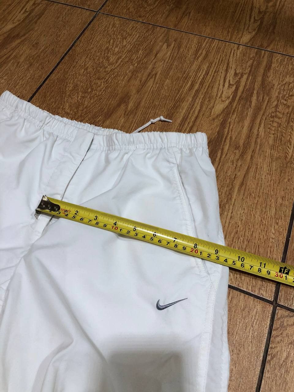 Nike Vintage Casual pants white Nike logo Y2K streetwear Size US 30 / EU 46 - 13 Thumbnail