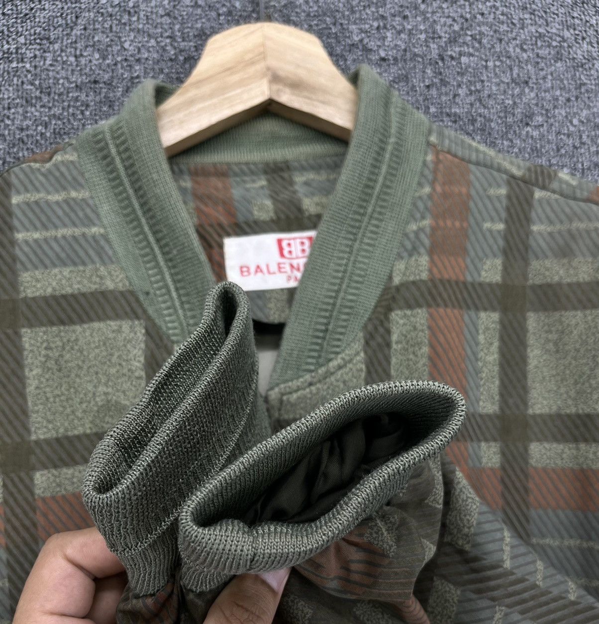 Balenciaga Vintage 90s Balenciaga Paris Checkered Shadow Plaids Jacket Size US L / EU 52-54 / 3 - 14 Thumbnail