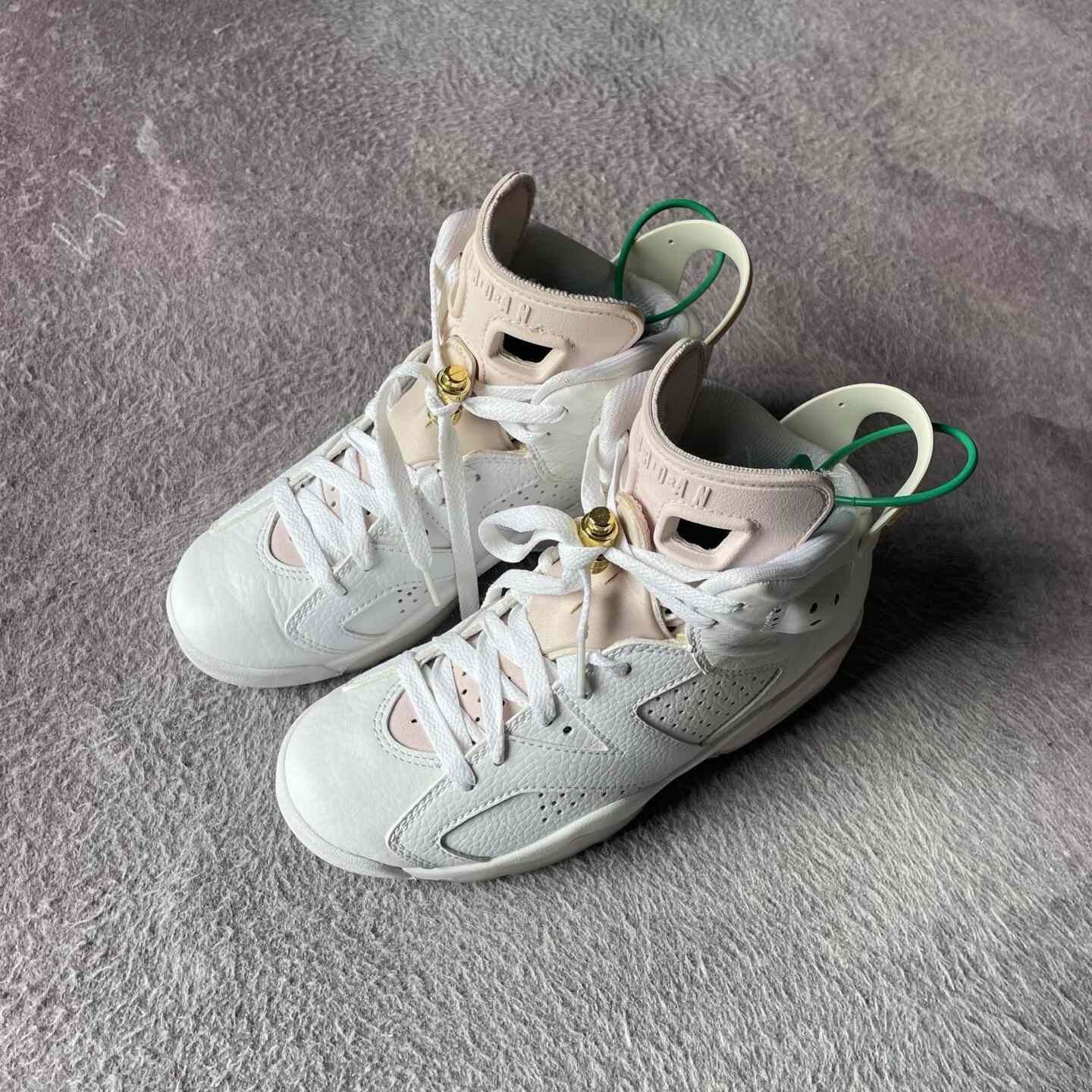 Nike Nike Pink Lowtop Sneakers 35 Men Size US 5 / EU 37 - 1 Thumbnail