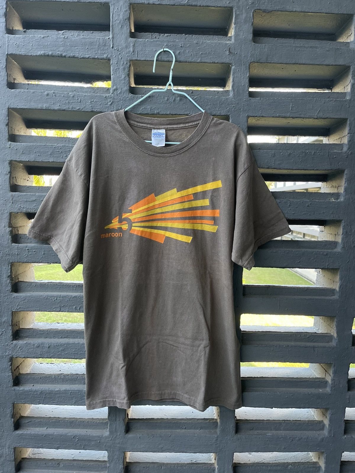 Band Tees × Vintage Maroon 5 (five) band tees Size US L / EU 52-54 / 3 - 1 Thumbnail