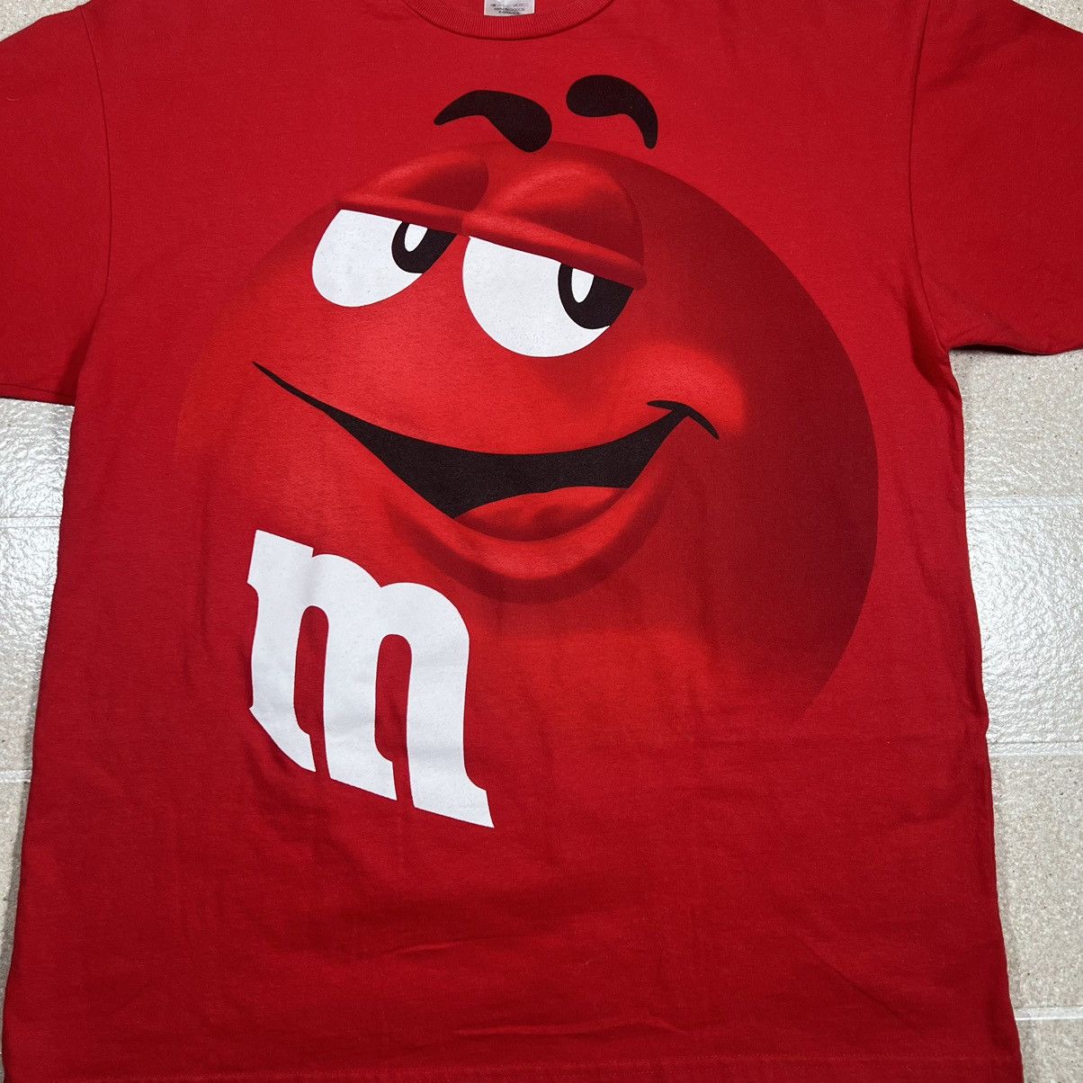 Vintage Vintage Y2k M&M World Red M&M All Over Print T Shirt Size US XL / EU 56 / 4 - 2 Thumbnail