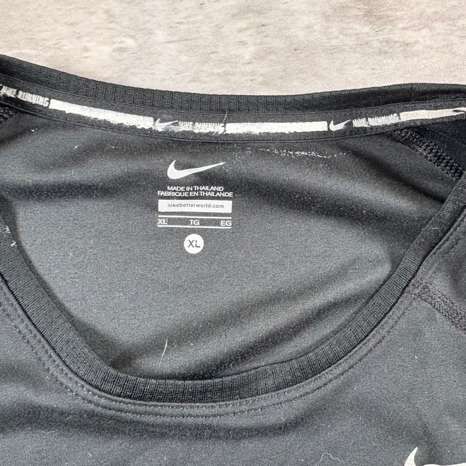Nike Nike long sleeve Size XL / US 12-14 / IT 48-50 - 2 Thumbnail