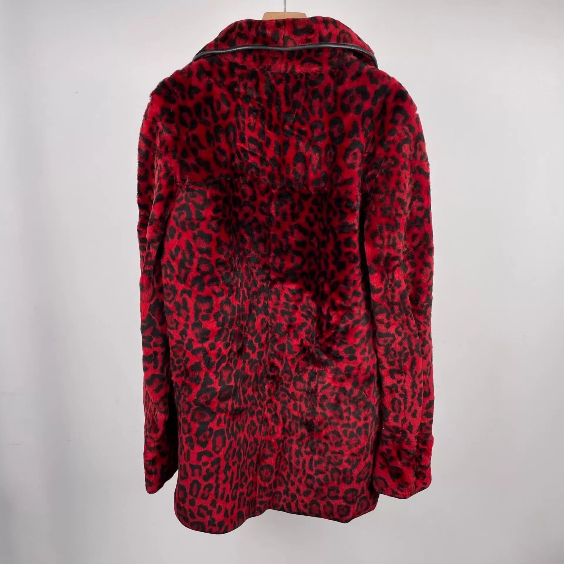 Miu Miu MIU MIU Red Leopard Print Heavy Jacket Size S / US 4 / IT 40 - 2 Thumbnail
