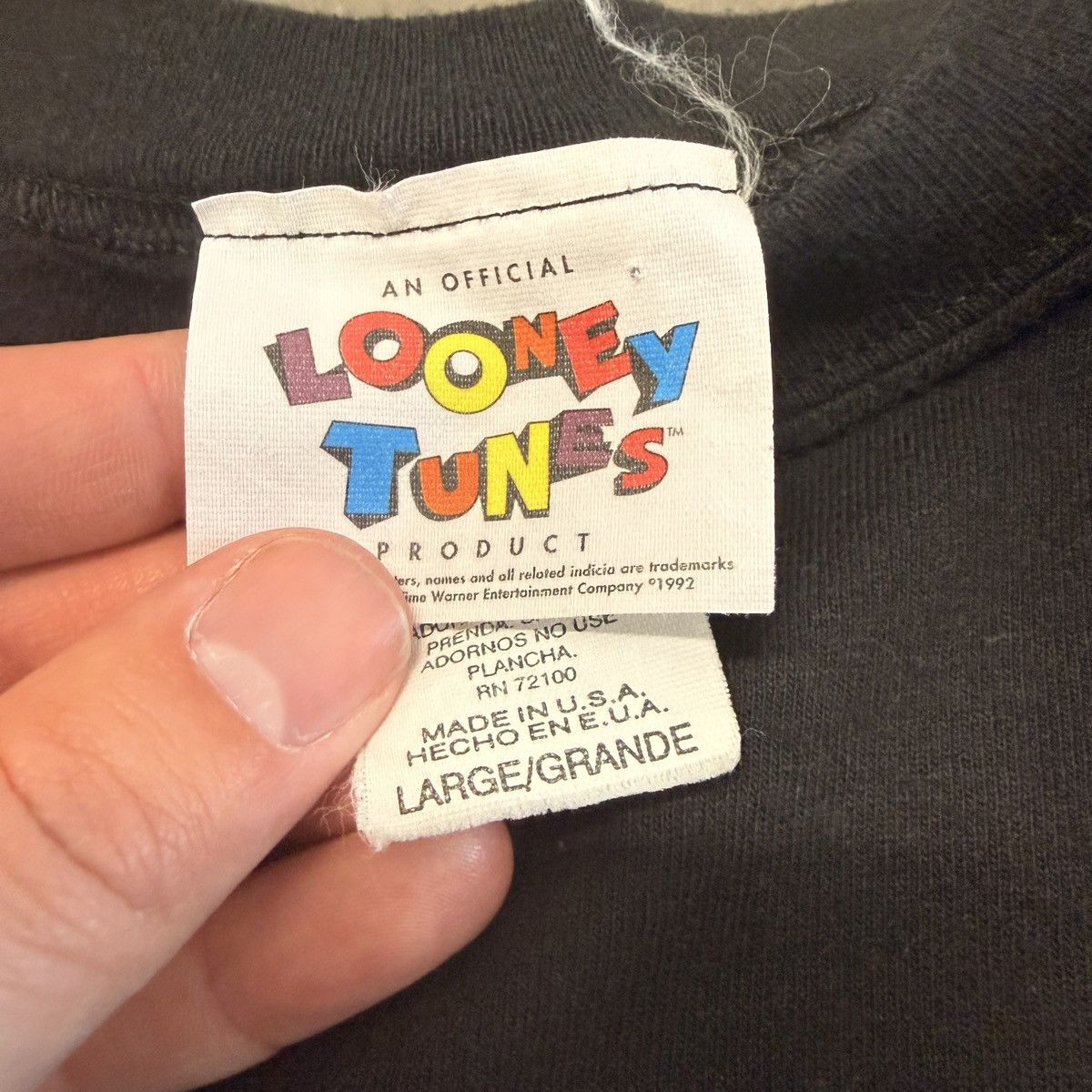 Vintage Vintage 1994 Looney Tunes Sylvester Shadow Tee Size US XL / EU 56 / 4 - 5 Thumbnail