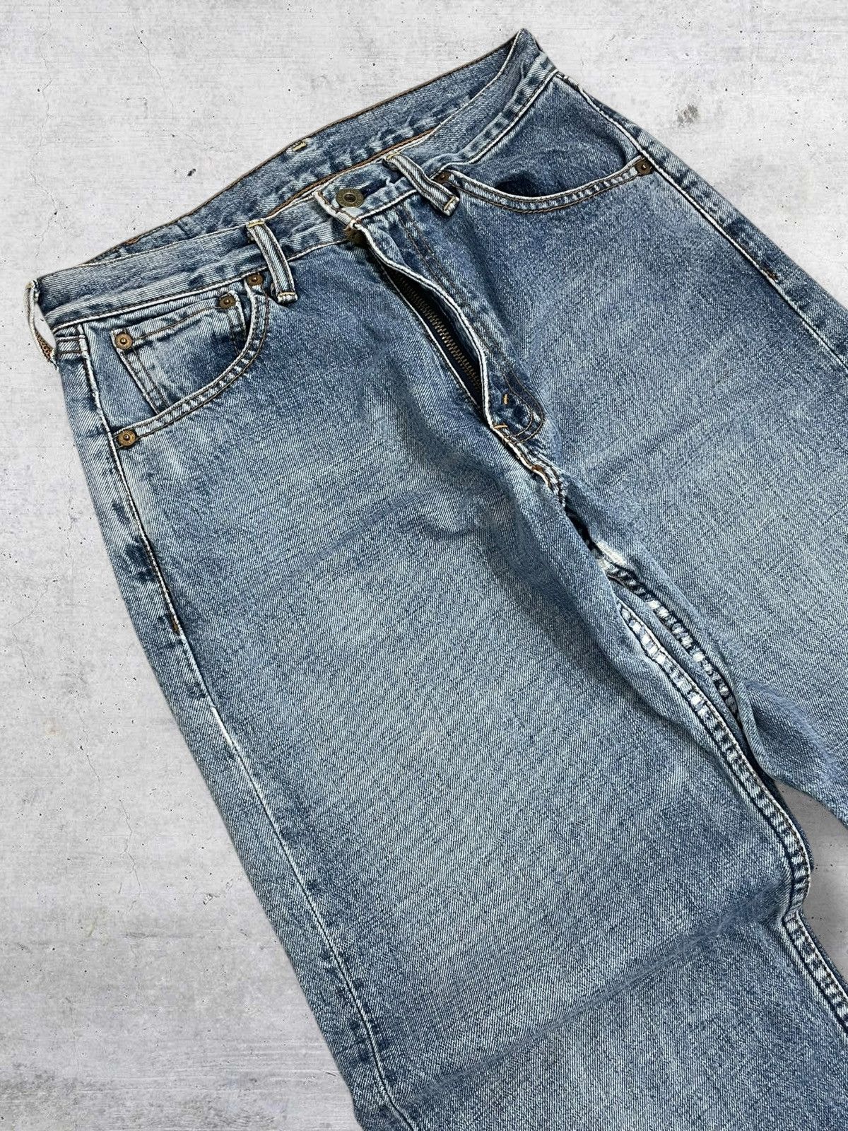 Levi's Vintage Clothing VINTAGE 504 LEVIS USA DESIGNER 90S REGULAR BLUEWASHED DENIM Size US 26 / EU 42 - 7 Thumbnail
