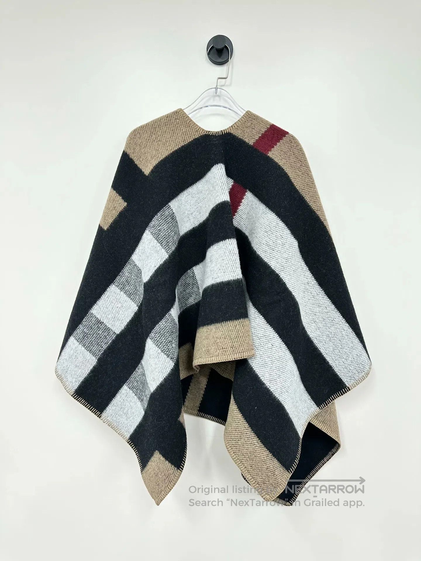 Burberry Burberry Double-sided Color-blocked Wool Plaid Shawl| Size S / US 4 / IT 40 - 2 Thumbnail