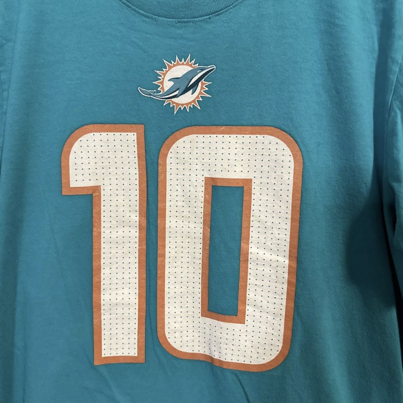 NFL × Nike Miami Dolphins Shirt Tyreek Hill Football Nike Tee #10 Size US M / EU 48-50 / 2 - 2 Thumbnail
