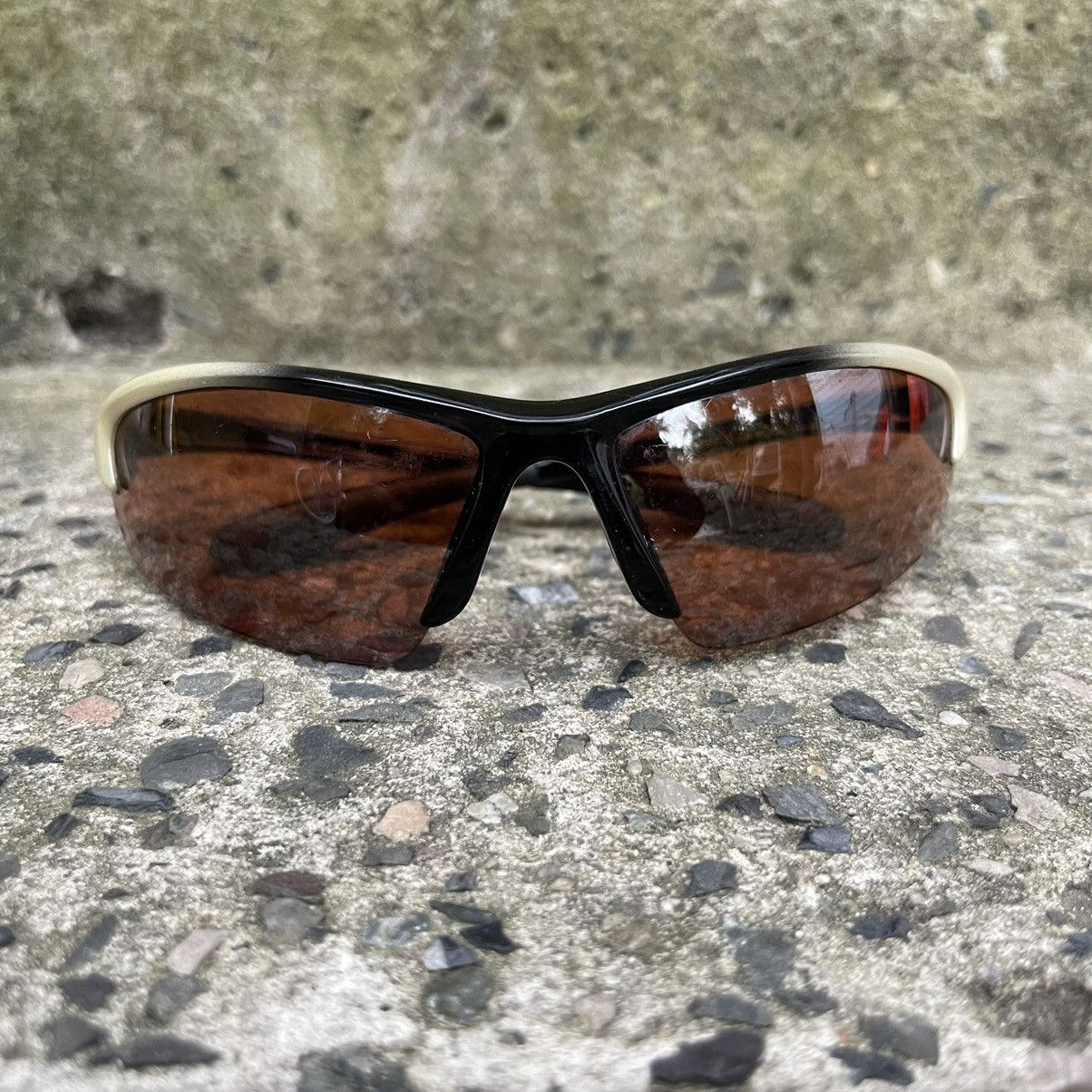 Vintage Vintage Y2K Alien OAKLEY Style Radarlock Sunglasses Size ONE SIZE - 1 Thumbnail