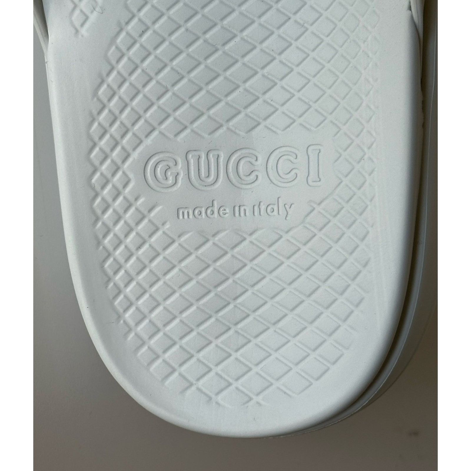 Gucci Gucci Men’s Rubber White/Green/Red Sandals 11.5 US 780286 Size US 11.5 / EU 44-45 - 10 Thumbnail
