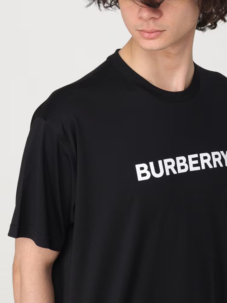 Burberry o1y0426 Crewneck T-Shirt in Black Size US M / EU 48-50 / 2 - 5 Thumbnail