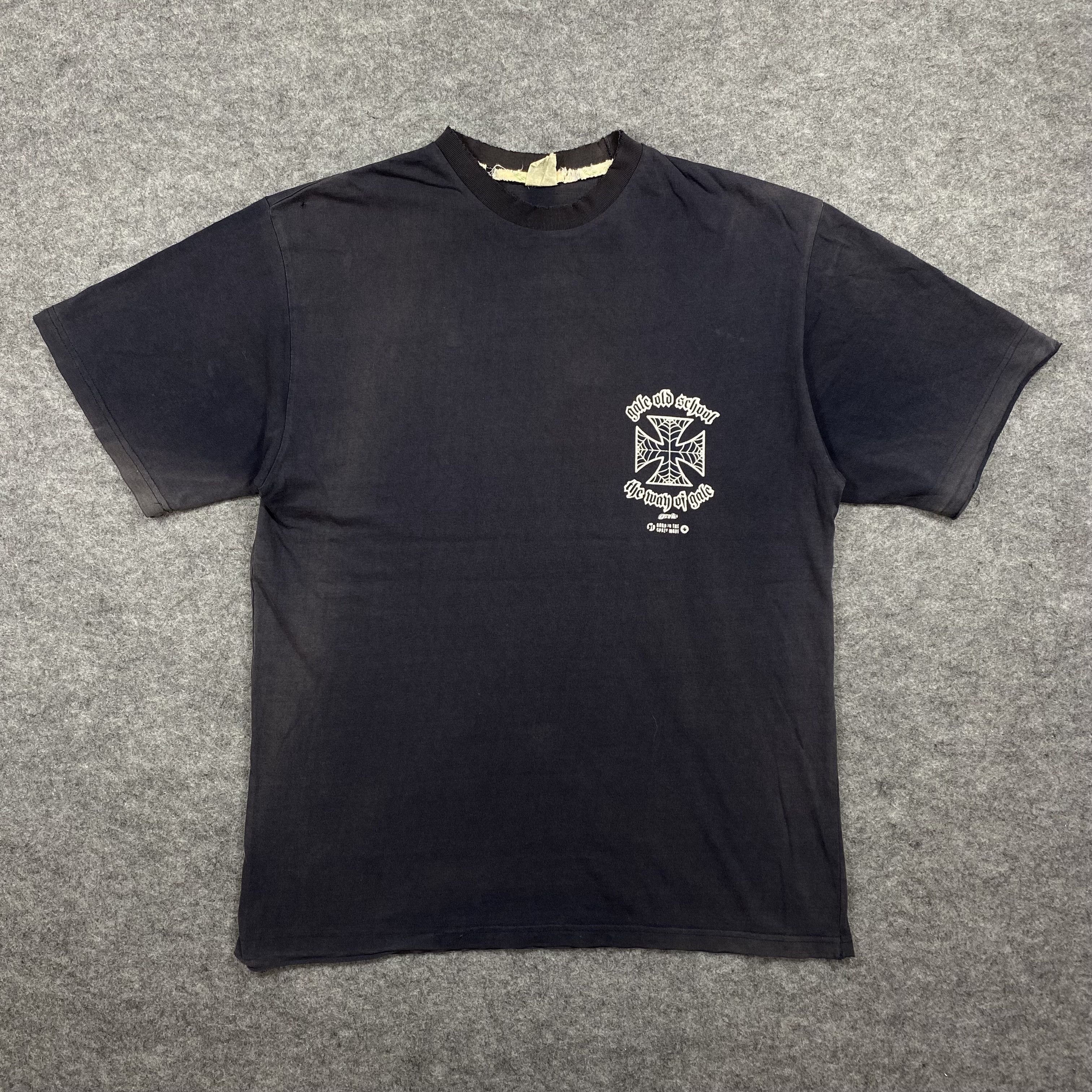 Japanese Brand Vintage sun faded big logo tshirt-N021 Size US L / EU 52-54 / 3 - 2 Thumbnail