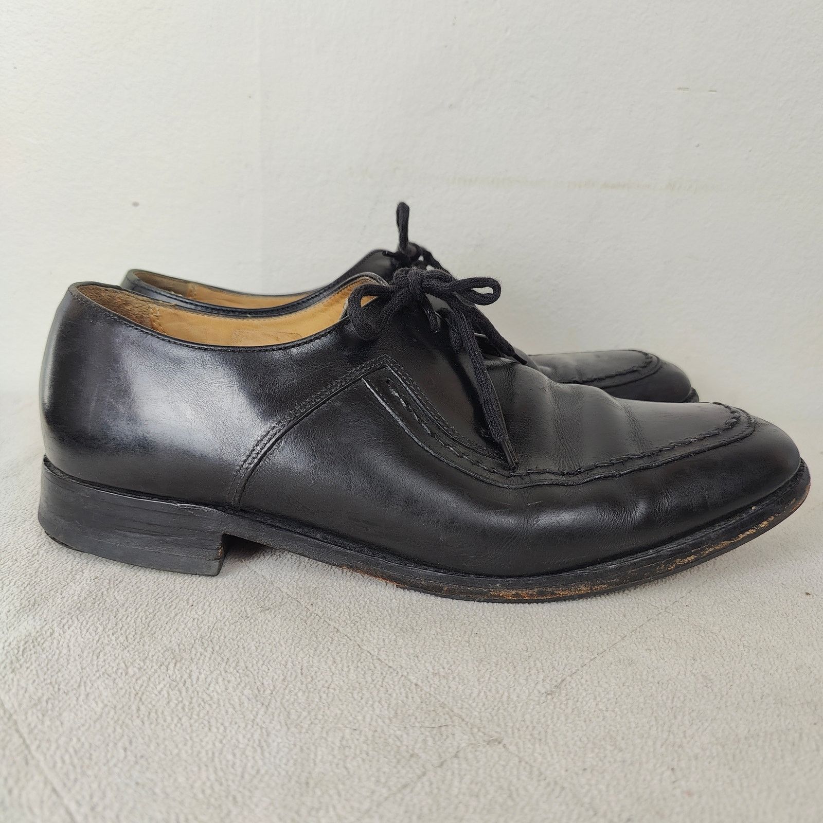 Loake Loake Fontwell U-Tip Oxford Shoes Mens UK 8 US 9 Black Size US 9 / EU 42 - 1 Thumbnail