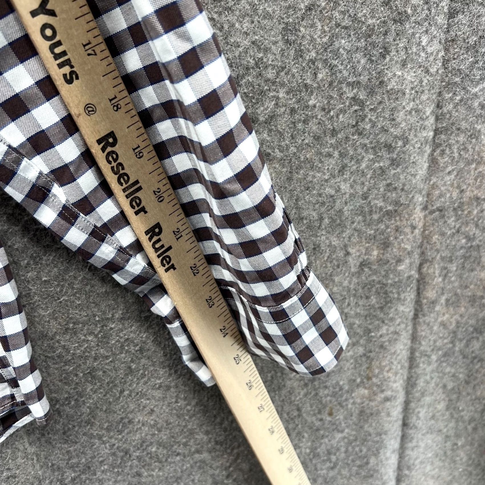 Brooks Brothers VINTAGE Brooks Brothers 1818 Shirt Mens Large Brown White Button-Down Gingham Preppy Size US L / EU 52-54 / 3 - 7 Thumbnail