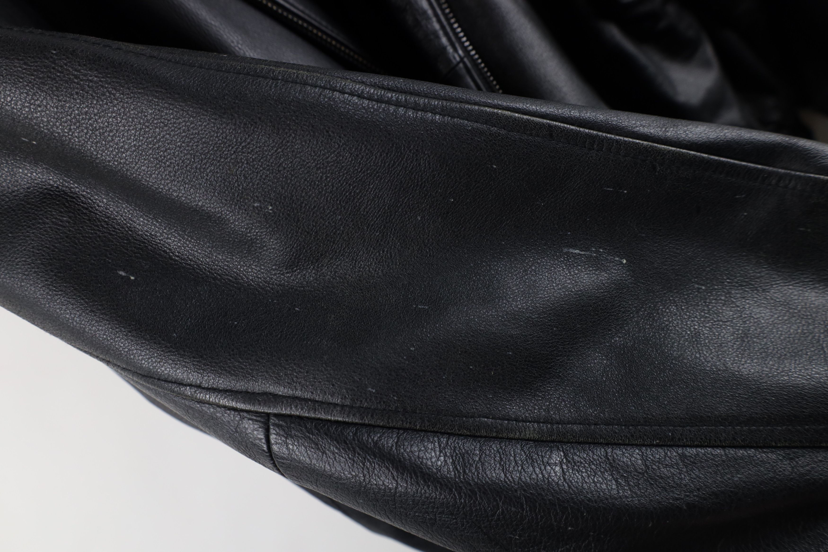 Vintage Vintage Streetwear Quilted Leather Bomber Jacket Black AS IS Size US XL / EU 56 / 4 - 8 Thumbnail
