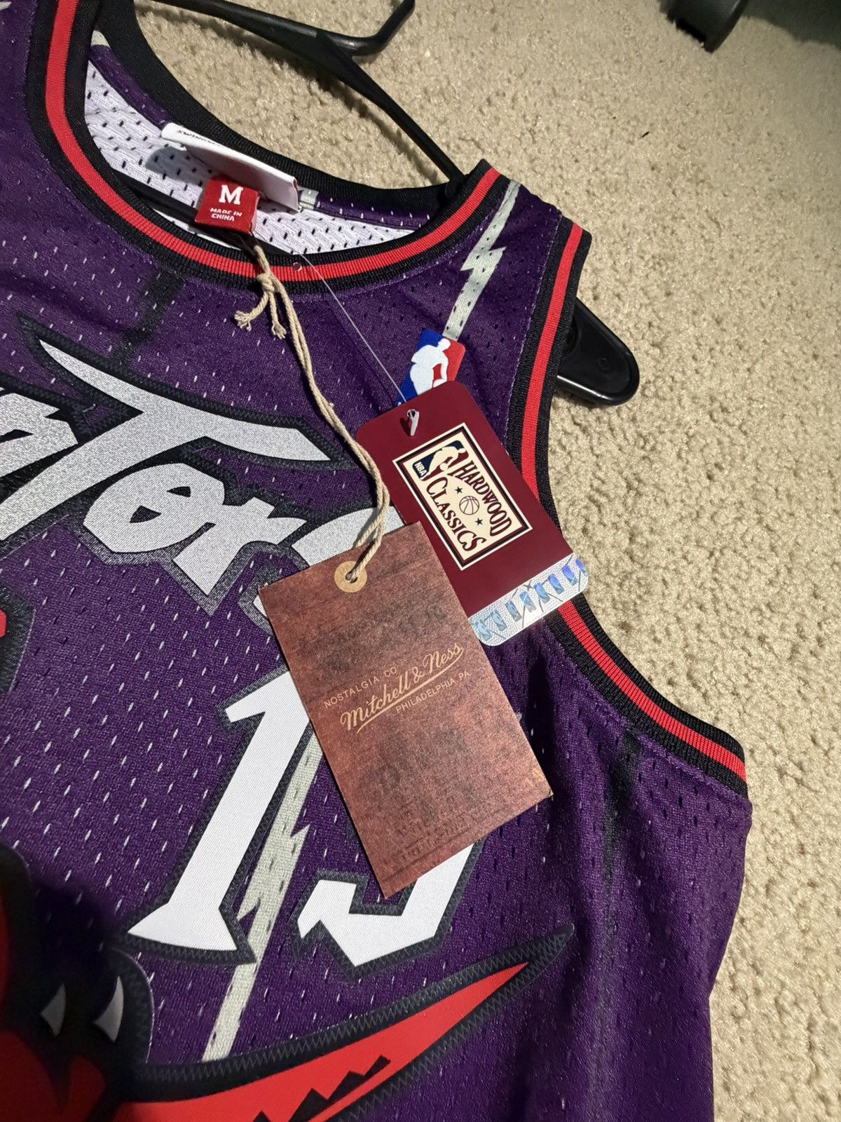 Mitchell & Ness Mitchell & Ness Vince Carter Toronto Raptors Swingman Jersey Size US M / EU 48-50 / 2 - 5 Thumbnail