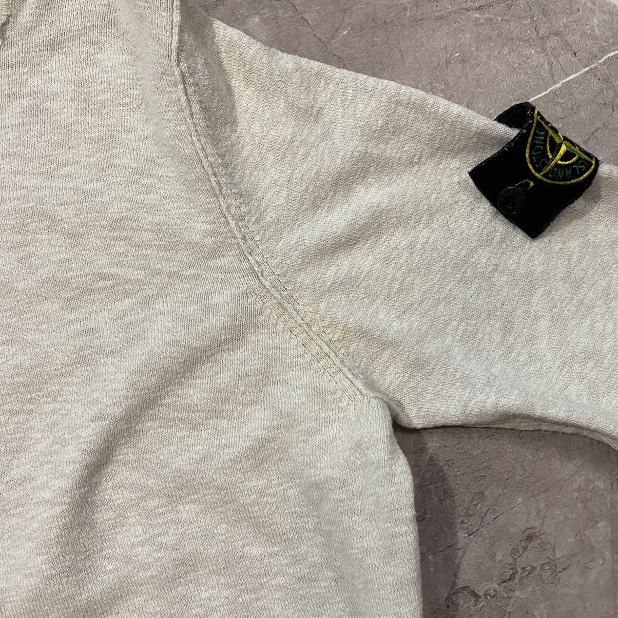 Vintage STONE ISLAND SWEATER WHITE WITH PATCH Size US S / EU 44-46 / 1 - 6 Thumbnail