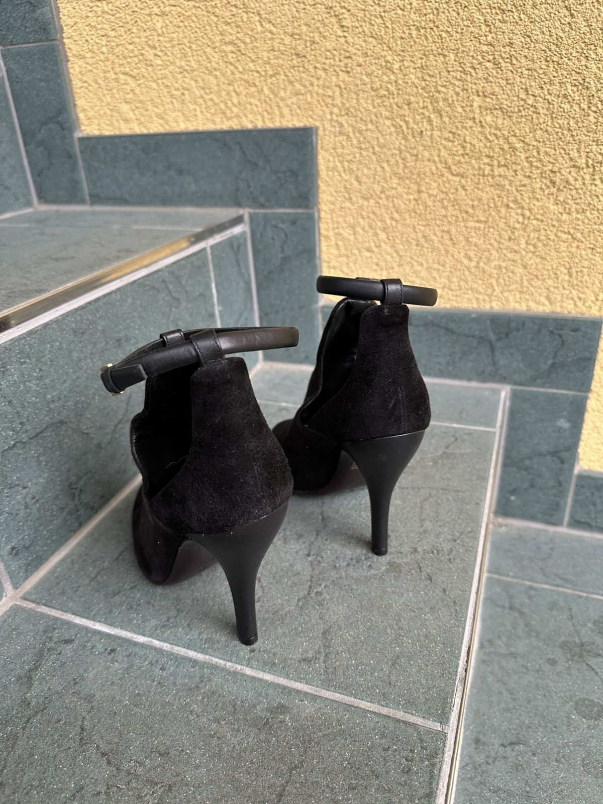 Gucci Gucci Heels Pumps Black Vintage Rare Luxury Shoes 36 US-5,5 Size US 5.5 / IT 35.5 - 10 Thumbnail