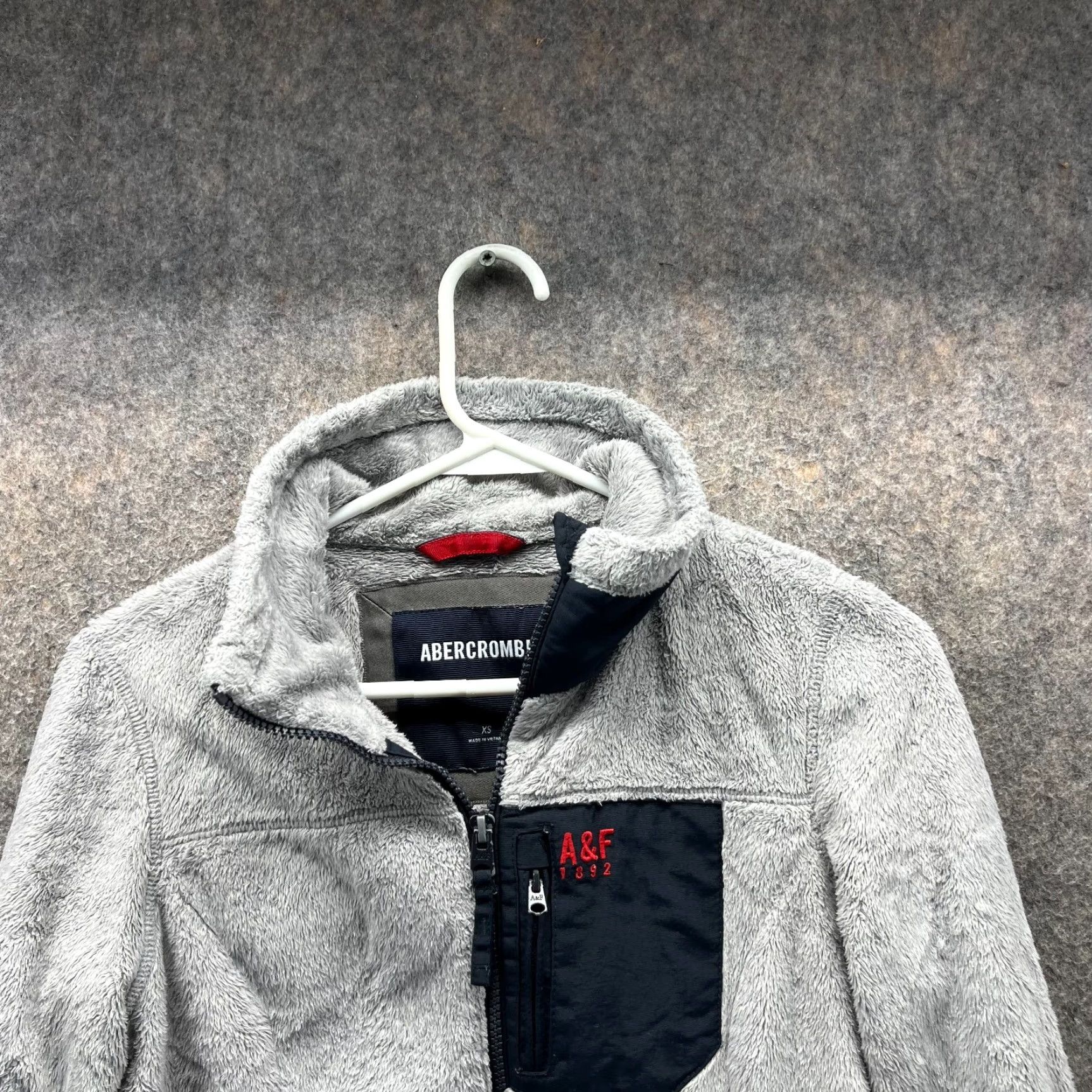Abercrombie & Fitch VINTAGE Abercrombie & Fitch Jacket Womens XS Gray Full Zip Fleece Plush Sherpa Cozy Jacket Womens XS Gray Full Zip Fleece Plush Sherpa Cozy Size XS / US 0-2 / IT 36-38 - 2 Thumbnail