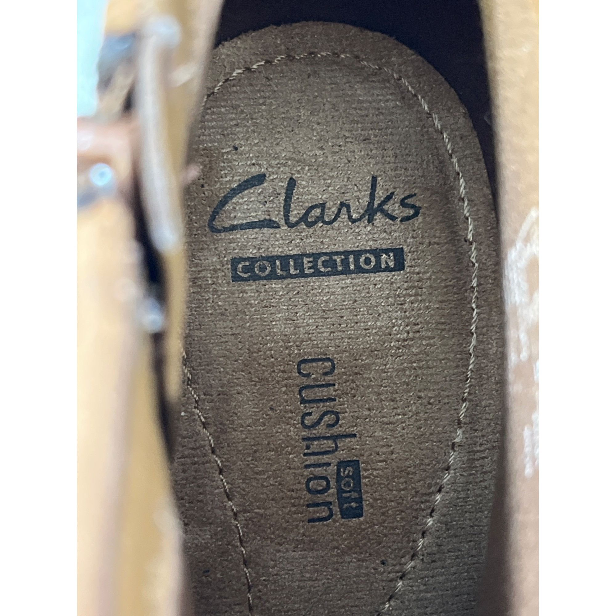 Clarks Clarks Womens Tan Ankle Heel Boots Size 8.5M SKU 6601 Size US 8.5 / IT 38.5 - 6 Thumbnail