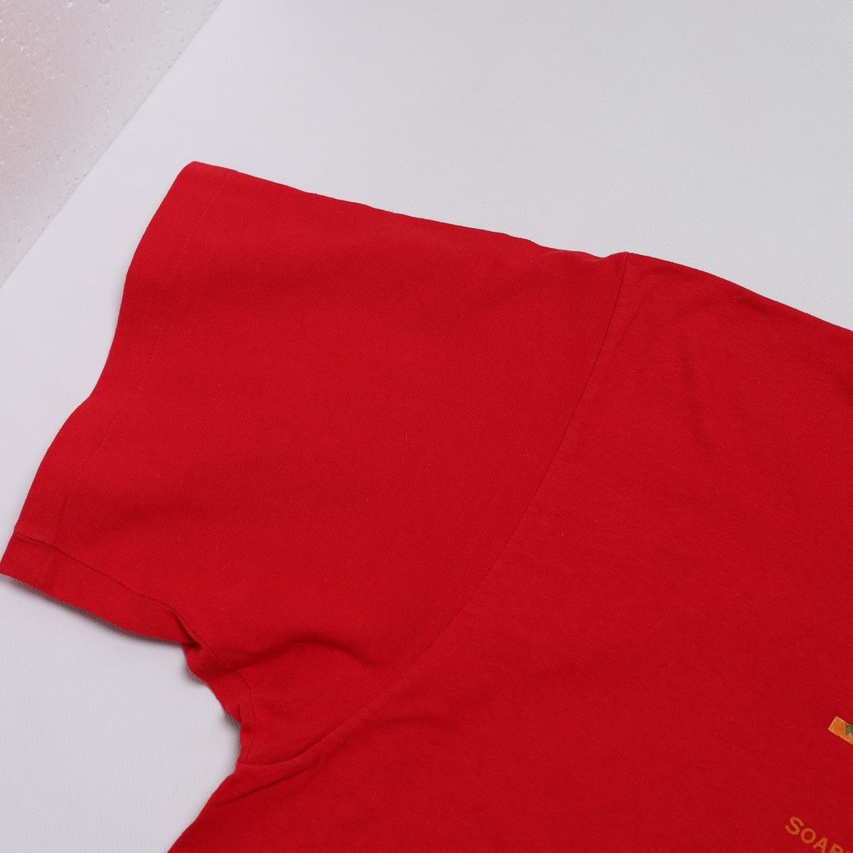 Nike Vintage 90s Nike Jordan Red Tee Size US XL / EU 56 / 4 - 7 Thumbnail
