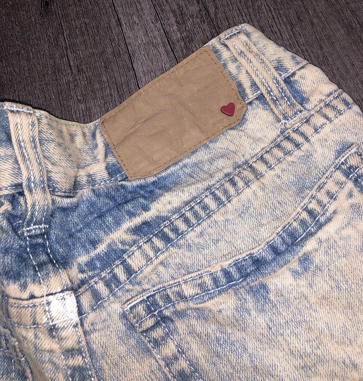 Vintage Witty Pitty Distressed Jeans Acid Wash Blue (unisex)