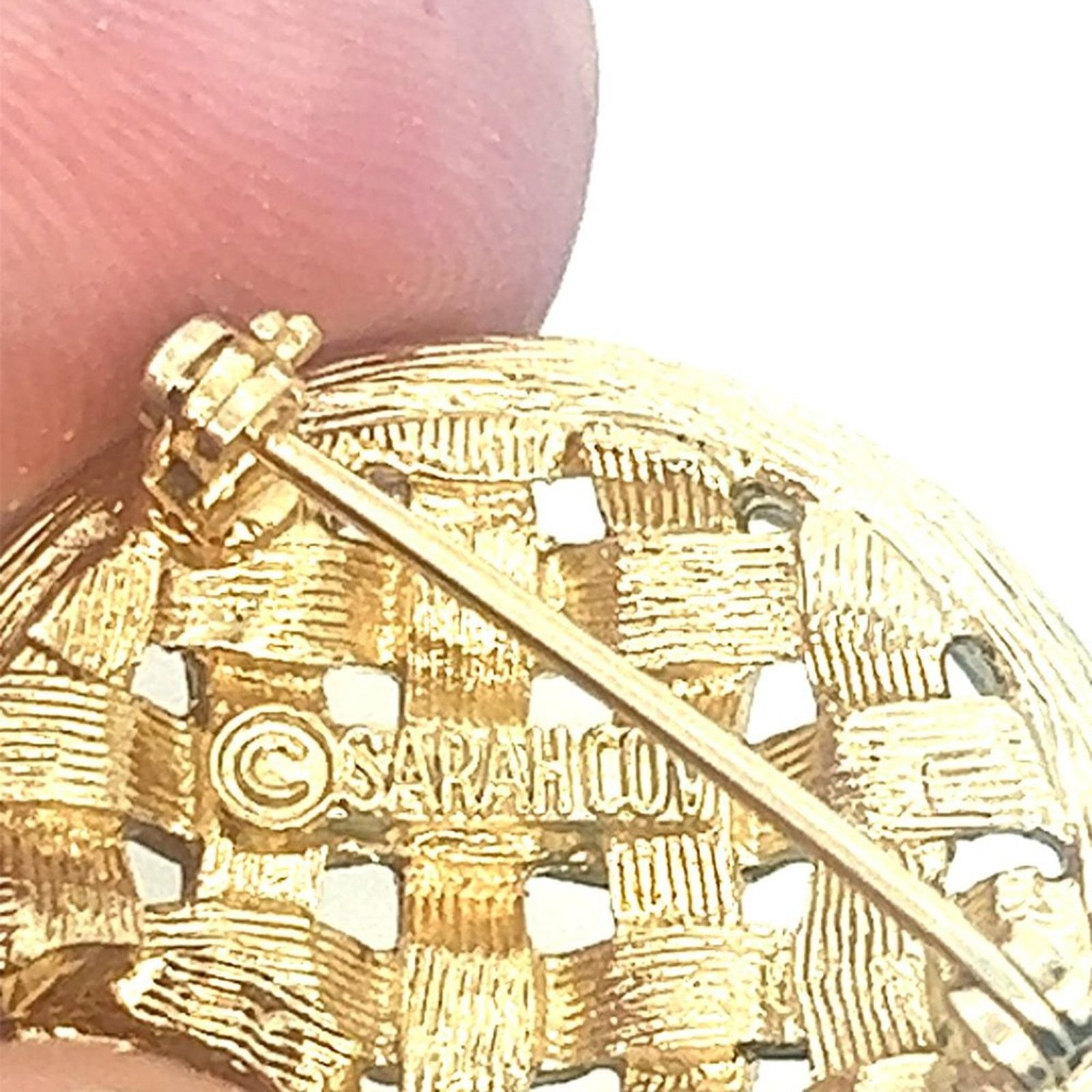 & Other Stories Vintage Signed - Sara Coventry Basket Weave Shield Brooch Size ONE SIZE - 5 Thumbnail