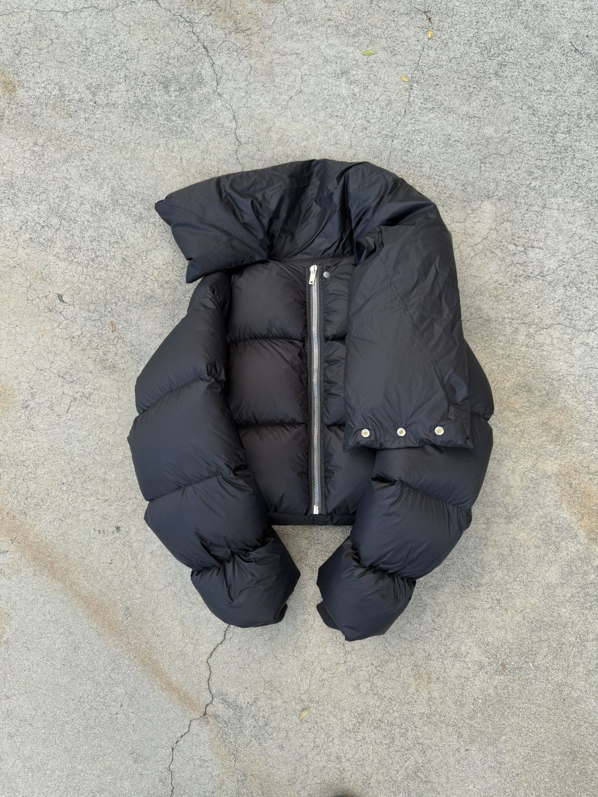 Rick Owens Rick Owens FW22 Strobe Cropped Puffer Size US M / EU 48-50 / 2 - 3 Thumbnail