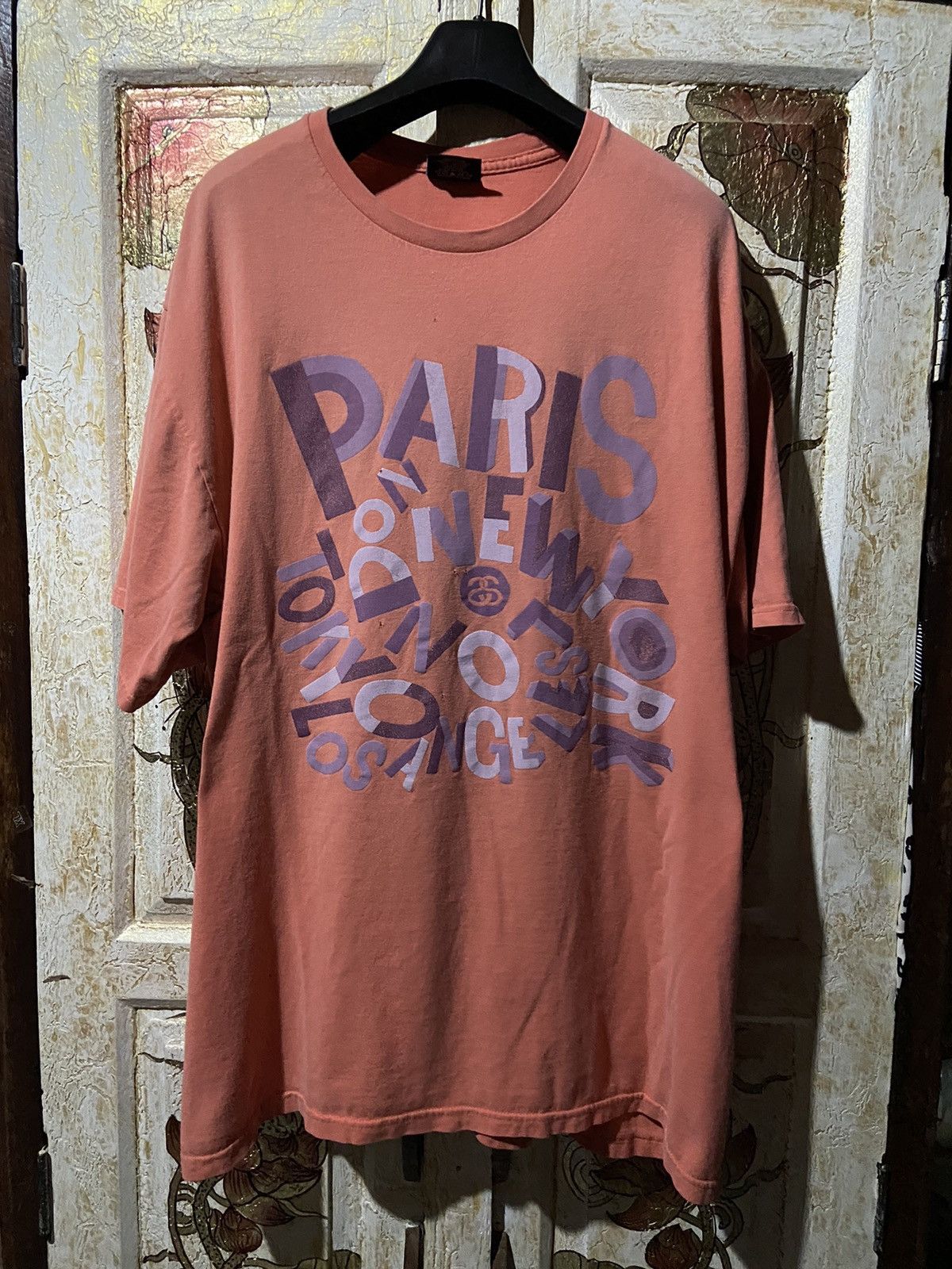 Stussy Stüssy World Tour Jumble coral t shirt size xl Size US XL / EU 56 / 4 - 2 Thumbnail