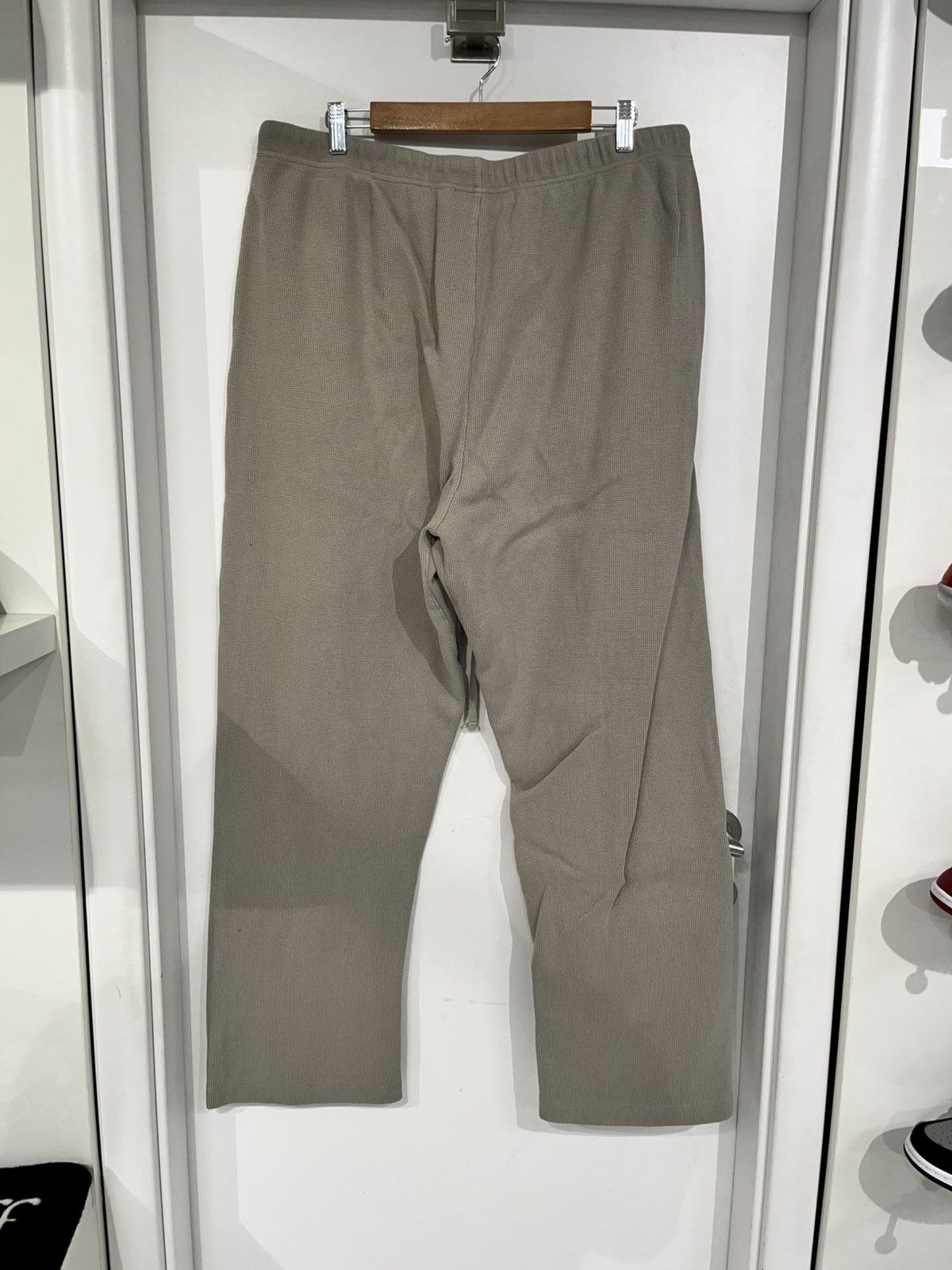 Fear of God Fear Of God Essentials Waffle Sweatpants Beige Size US 36 / EU 52 - 2 Thumbnail