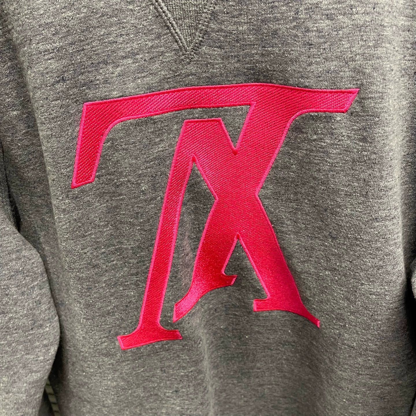 Louis Vuitton Louis Vuitton Gray Pink V Logo Hoodie M 99 10743 Size US M / EU 48-50 / 2 - 4 Thumbnail