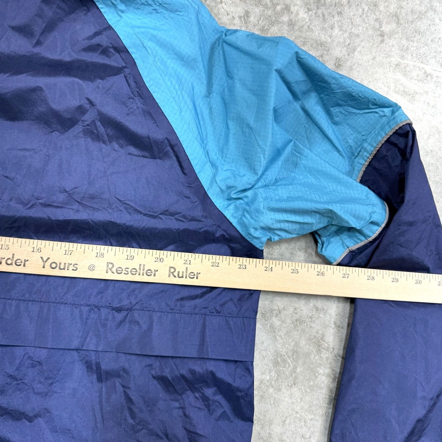 Nike Vintage Nike Jacket Mens L Blue Teal Hooded Windbreaker 90s Swoosh Zip Full Zip Pockets Lightweight Nylon Retro Stylish Size US L / EU 52-54 / 3 - 5 Thumbnail