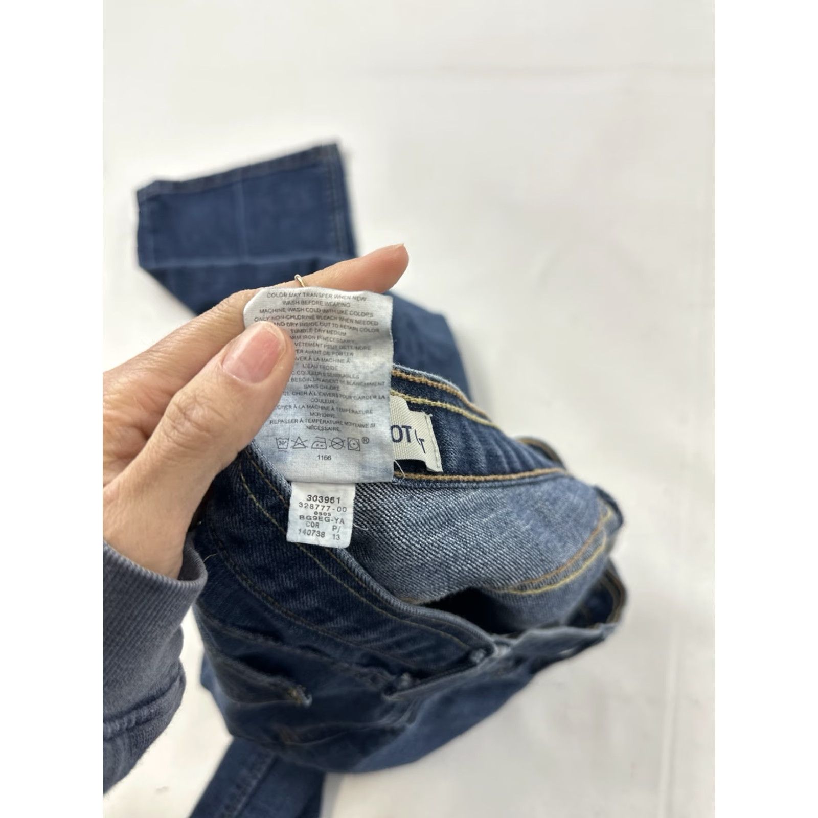 Gap Gap Jeans Women’s 6 Low Rise Boot Cut Faded Blue Denim Slim Pockets // Size 28" / US 6 / IT 42 - 5 Thumbnail